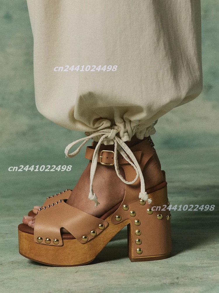 Geta Wooden Sandal - Sandali da donna con tacco grosso